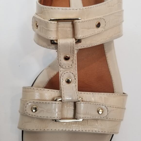 Sofft Women's Cream Low Wedge Heel Slingback Sandals Leather Size 8.5 - Picture 4 of 8